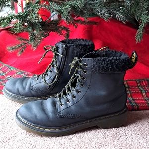 Dr.. Martens Unisex-Child Combs (Little Big Kid) size 3